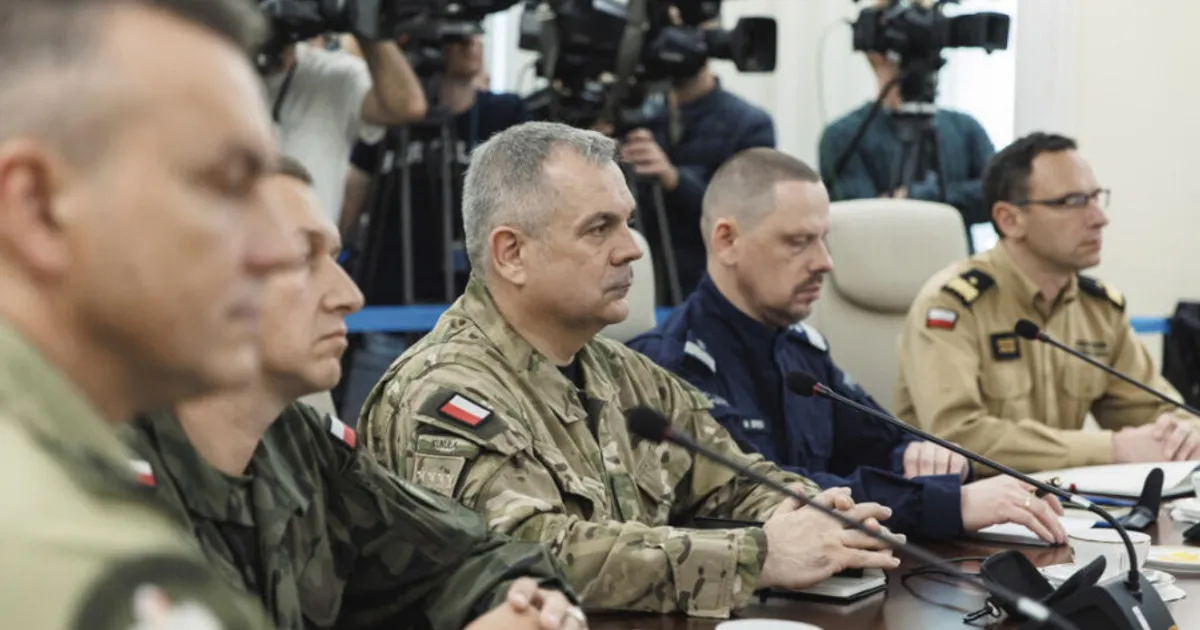 França e Itália condenam entrada de drones russos na Polónia