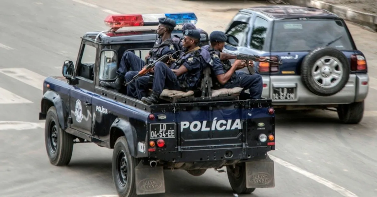 Polícia anuncia morte de um agente e detenção de mil 214 suspeitos