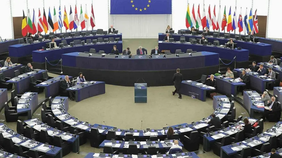 Eurodeputados votam reforma sobre migrantes irregulares da UE