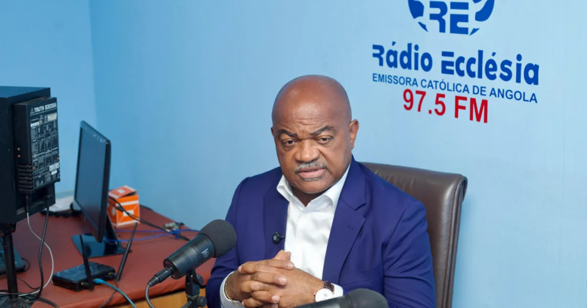 Ministro Mário Oliveira anuncia nova era das telecomunicações em Angola