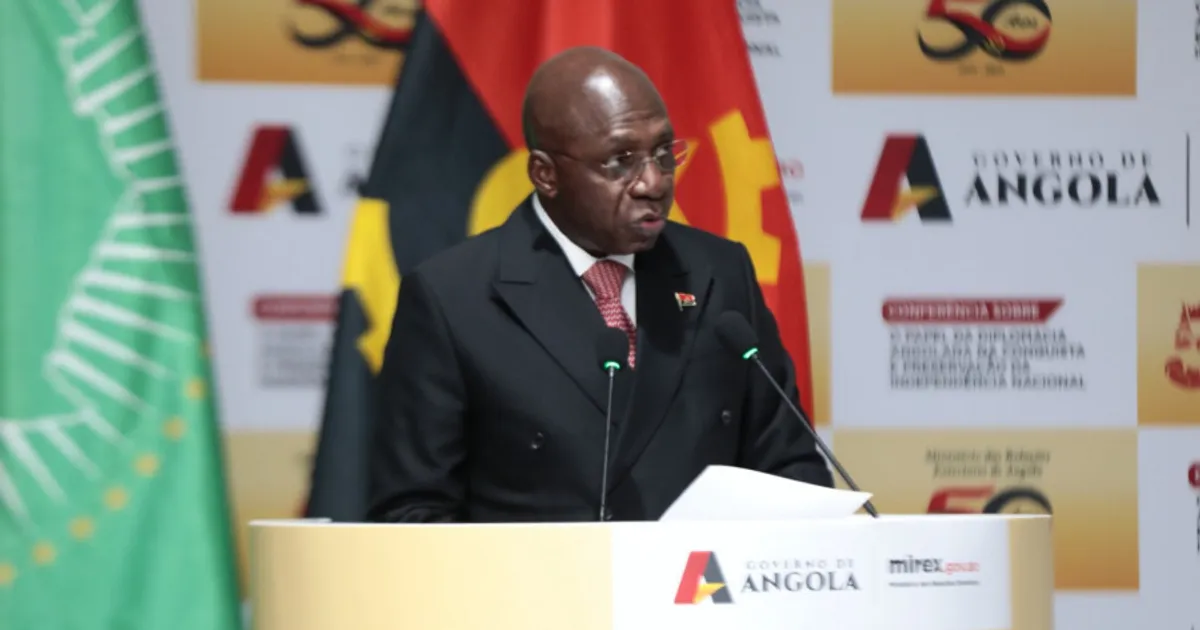 Conferência sobre papel da diplomacia angolana decorre em Luanda
