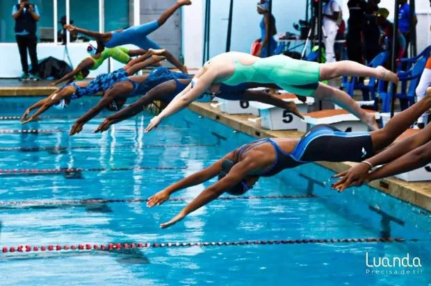 Enaltecida competitividade no torneio internacional de natação