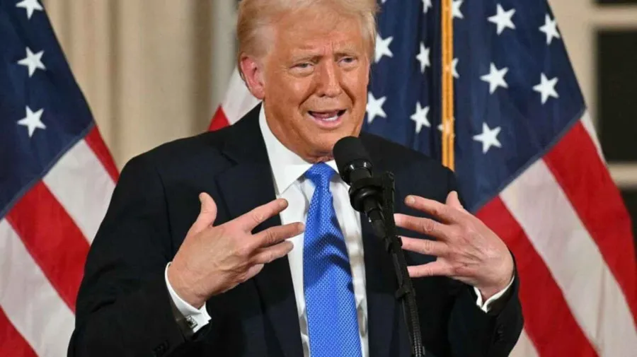Donald Trump retirado de jantar após disparos de homem que foi detido