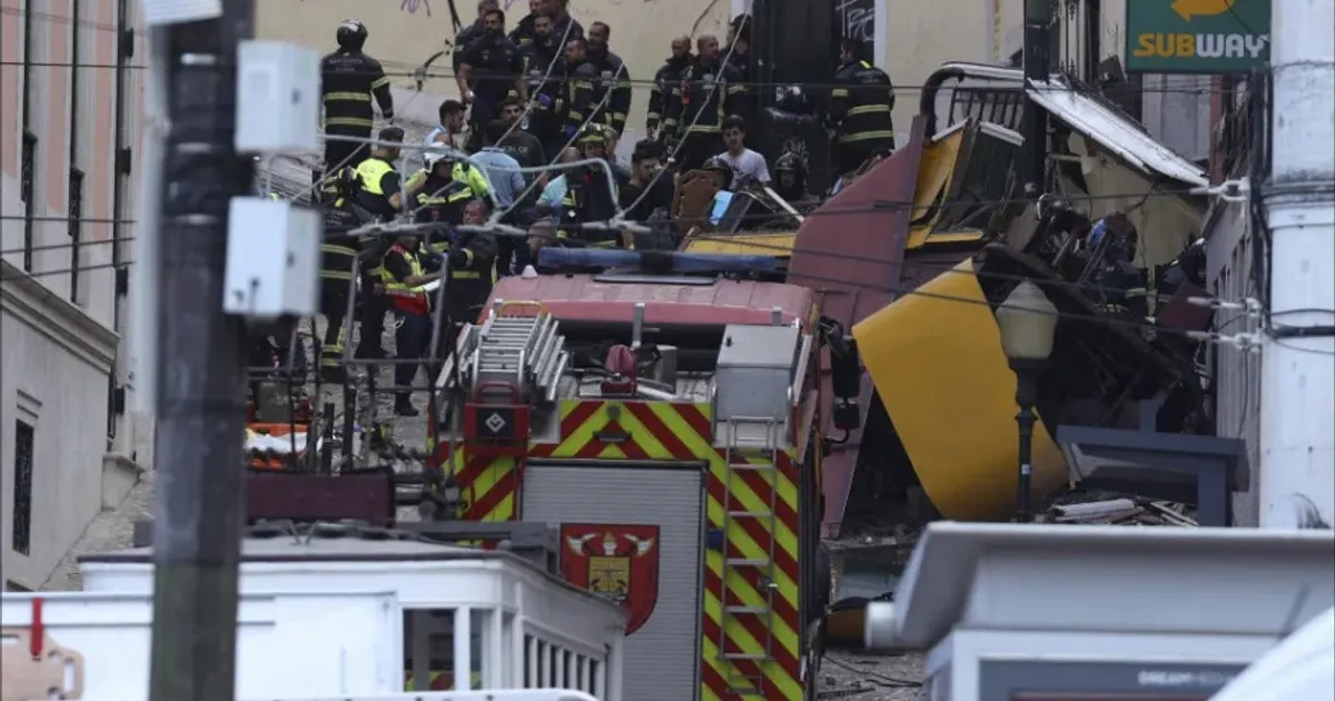 Descarrilamento faz 15 mortos e 18 feridos em Lisboa