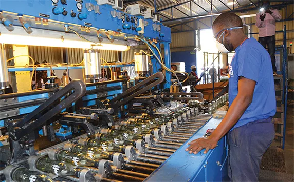 Índice de Produção industrial baixa 5,90 pontos percentuais