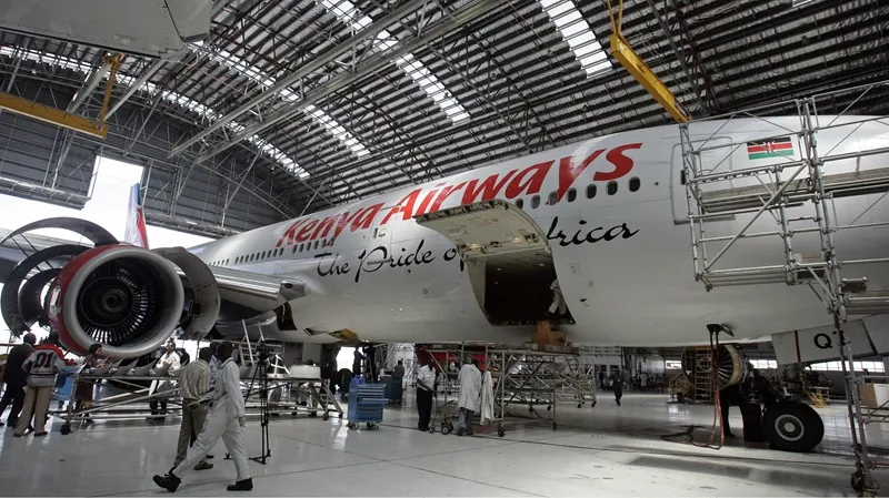 Kenya Airways realiza manutenção inédita num Boeing 787