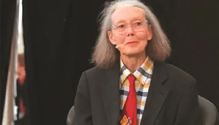 Anne Carson conquista o Nobel da Literatura 2026, atribuído pela Academia Sueca pela sua obra ousada e inventiva