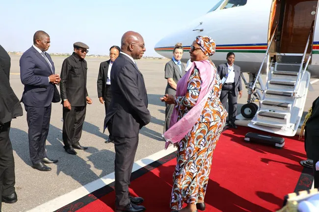 Presidente da Namíbia termina visita de Estado a Angola