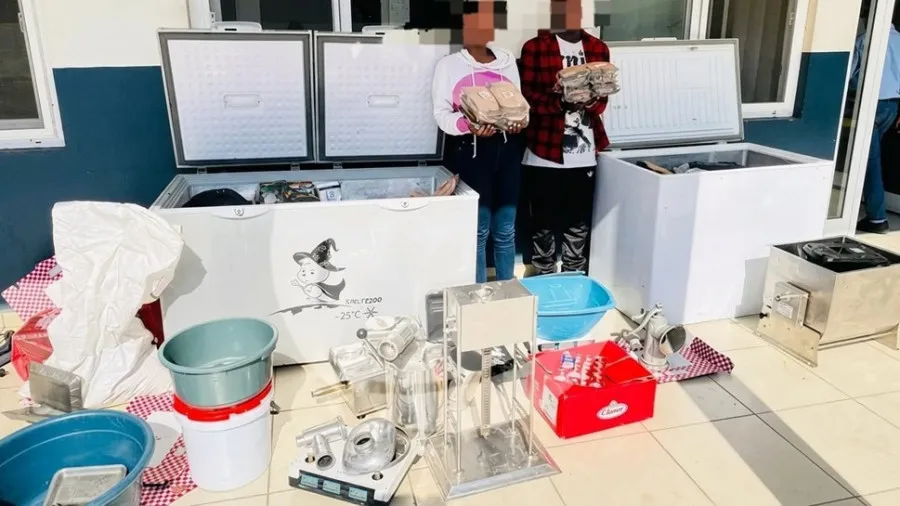 Polícia moçambicana desmantela fábrica ilegal de embutidos