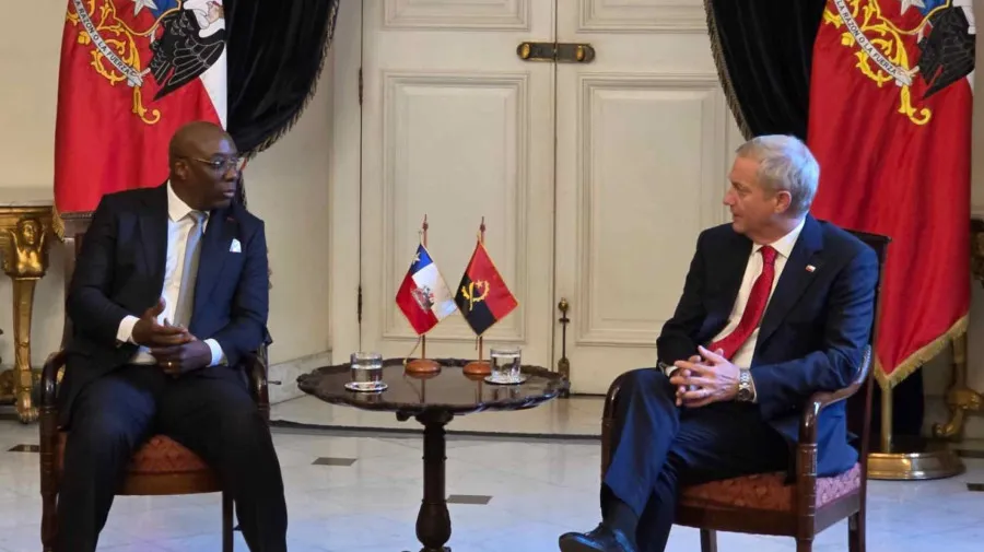 Embaixador de Angola transmite mensagem verbal de João Lourenço ao homólogo chileno