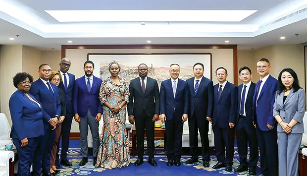 China reforça apoio a projectos sociais em Angola