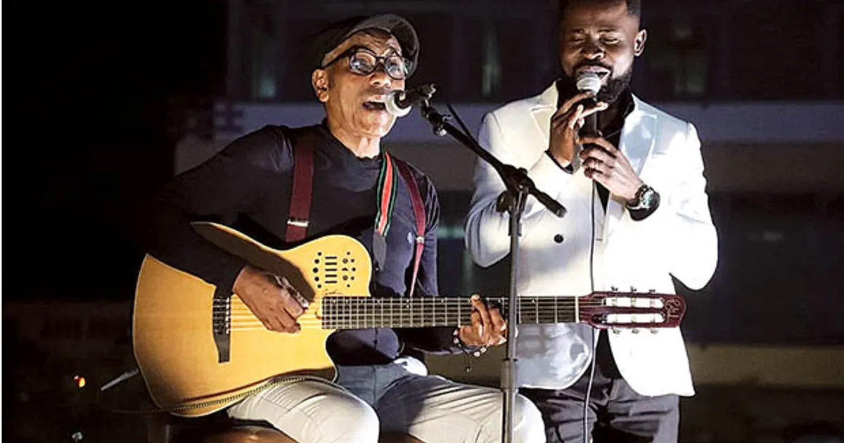 Músico Tito Paris anuncia projecto cultural Angola e Cabo Verde