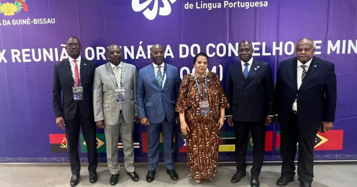 Téte António representa Presidente João Lourenço na Cimeira da CPLP