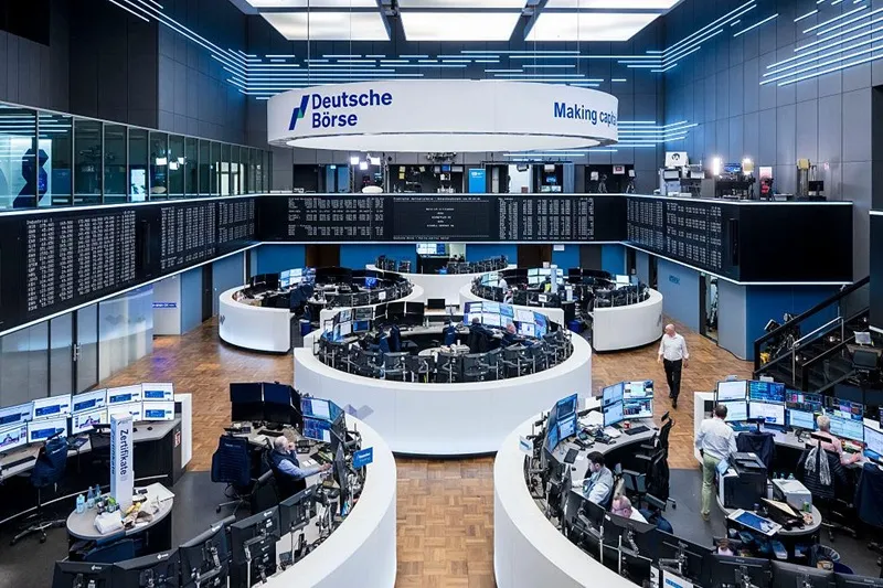 Empresas europeias impulsionam bolsas apesar dos receios da guerra
