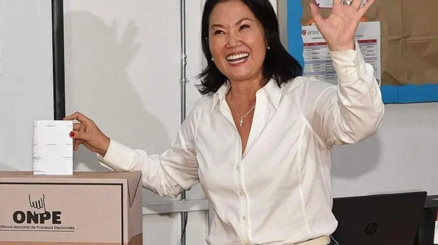 Keiko Fujimori vence eleição presidencial no Peru