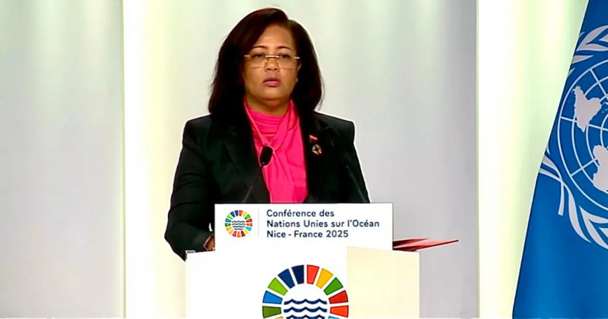 Ministra do Ambiente destaca adopção de políticas para reduzir poluição plástica dos oceanos