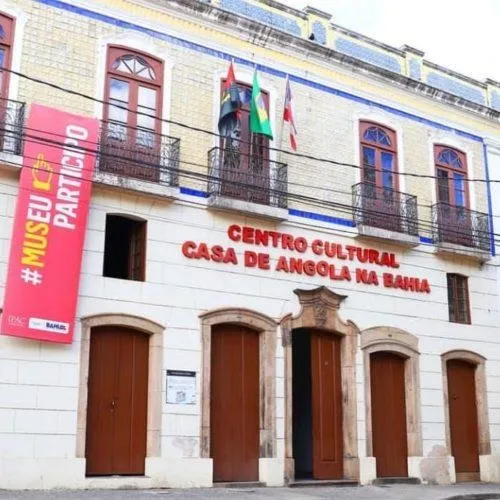 Casa de Angola na Bahia acolhe debate sobre teatro com José Mena Abrantes