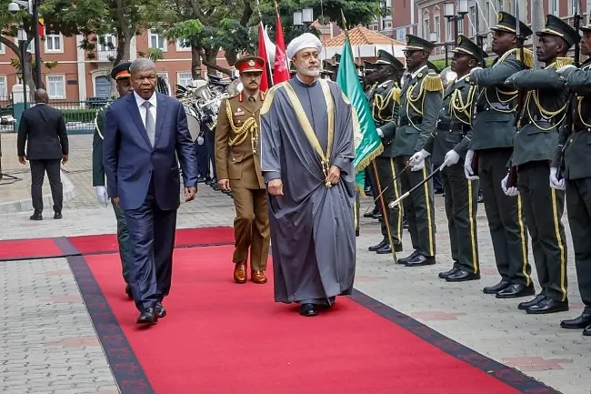 João Lourenço manifesta abertura de Angola ao investimento privado de Omã