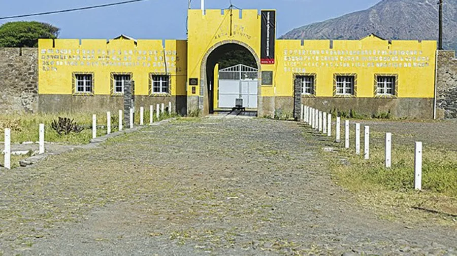 Arqueólogos detectam vestígios da cela mais temida do Tarrafal