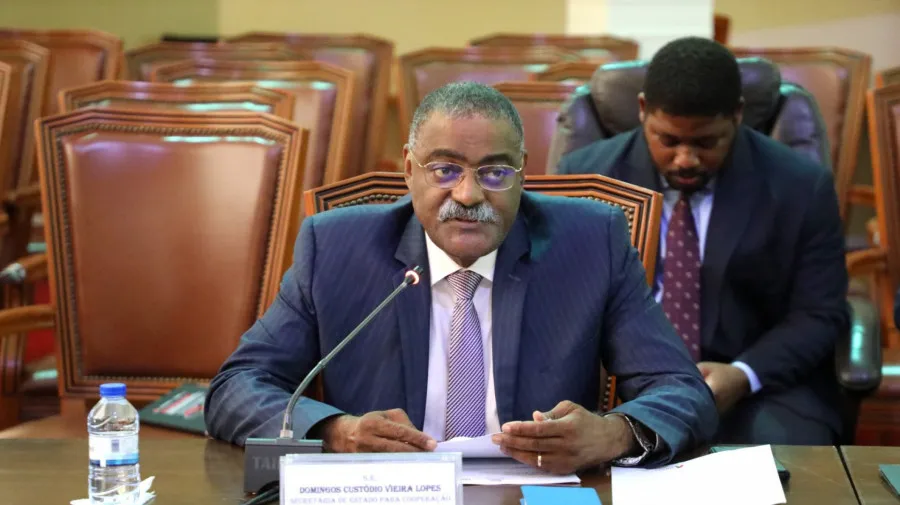 Angola e Sérvia manifestaram interesse de incrementar relações político-diplomáticas