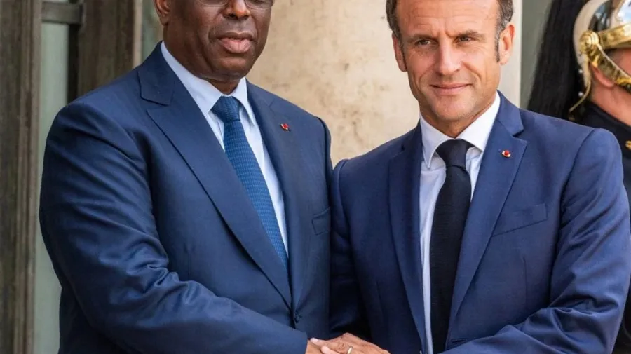 Macky Sall reúne-se com Emmanuel Macron