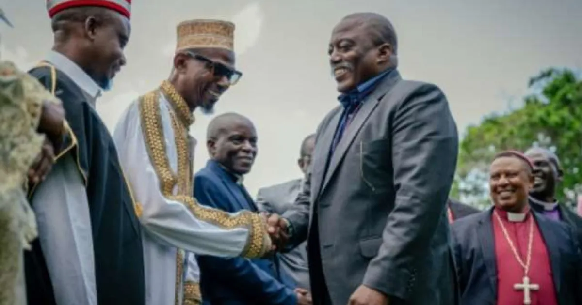 Ex-presidente da RDC aparece perante a imprensa em Goma