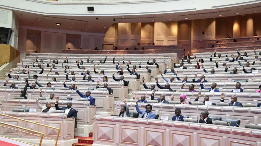 Assembleia Nacional aprova legislação sobre impostos e branqueamento de capitais