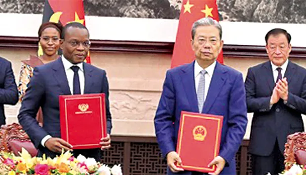 Assembleia Nacional de Angola e Parlamento chinês assinam memorando para reforçar cooperação parlamentar em Pequim
