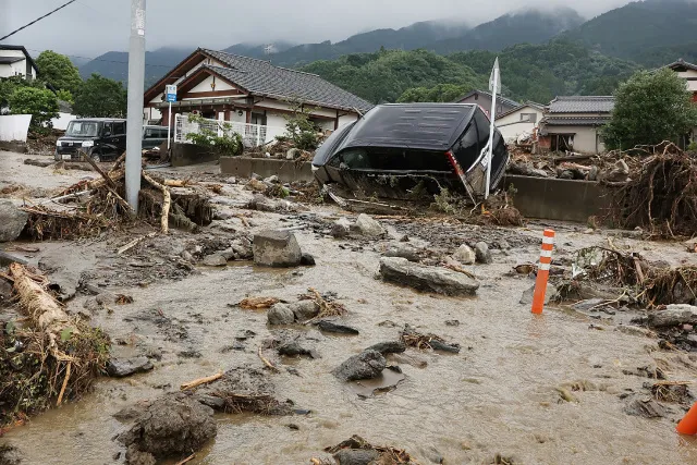Chuvas fortes fustigam oeste do Japão