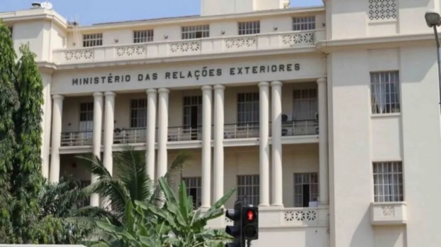 Ministério das Relações Exteriores reconhece limitações na autenticação de documentos