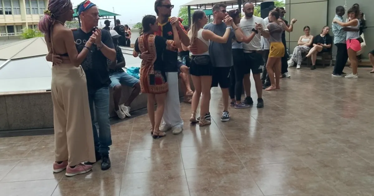Festival de Kizomba abre com oficina de dança