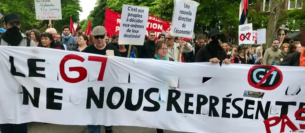 Manifestantes anti-G7 enfrentam polícia perto da sede da ONU em Genebra