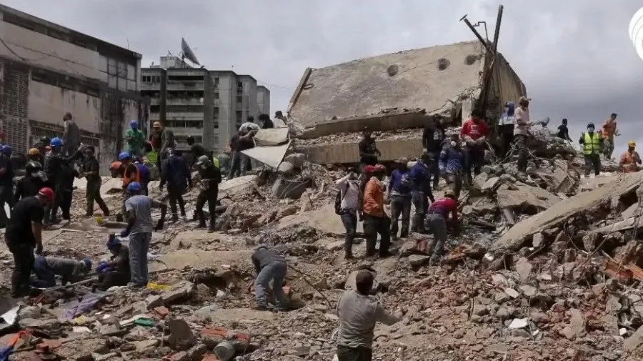 Subiu para mais de 1.400 o número de mortes no terramoto na Venezuela