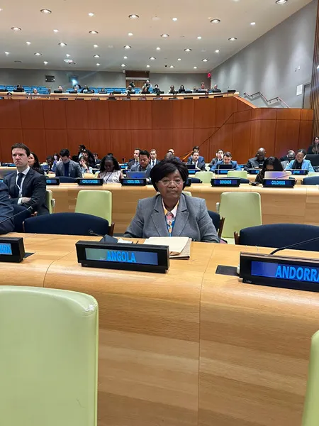 Angola apela ao reforço dos esforços para eliminação das armas nucleares