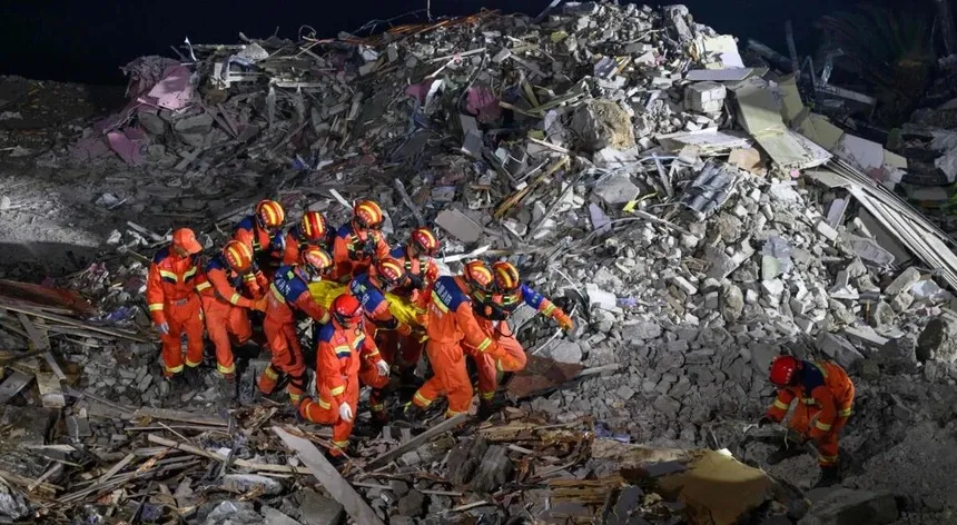 Sobe para 11 o número de mortos nos deslizamentos de terra na China