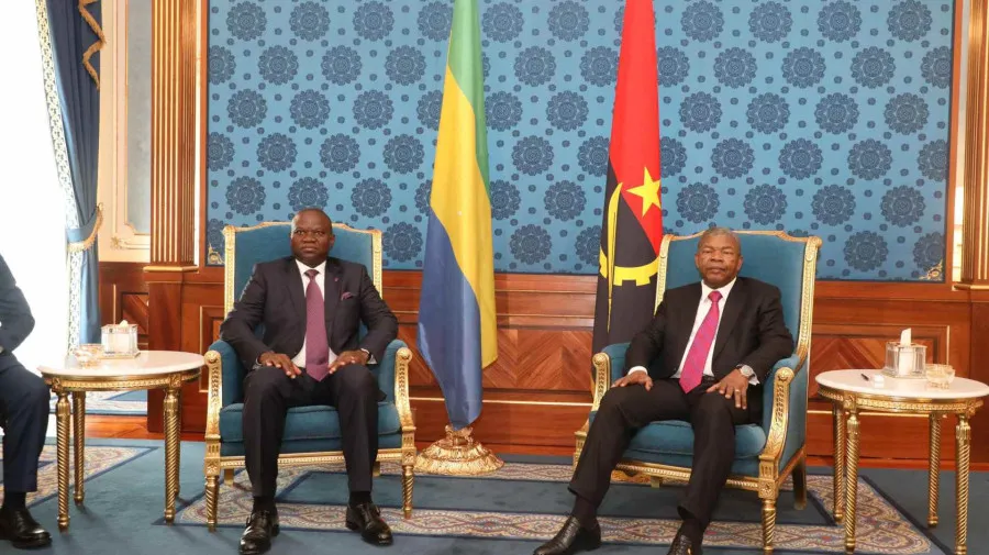 João Lourenço recebe Brice Nguema no Palácio Presidencial