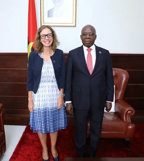 Embaixadora da União Europeia em Angola termina missão