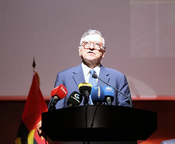 Durão Barroso defende reforço dos mecanismos de garantias em acordos de paz