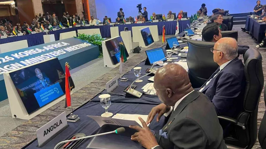 Angola empenhada em criar ambiente favorável ao investimento - Téte António
