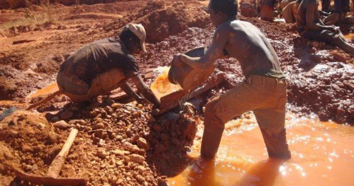 Mais de 40 mortos no desabamento de mina de ouro na RDC