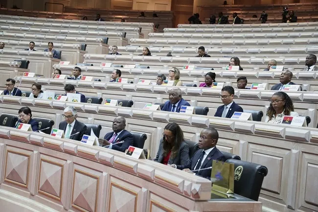 Parlamentares da CPLP reafirmam compromisso com a democracia e integridade