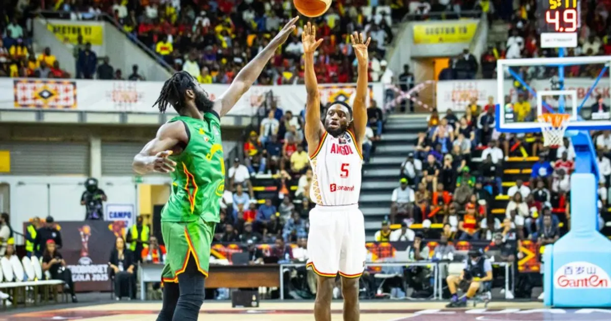 Afrobasket 2025 : Angola apurada para a final