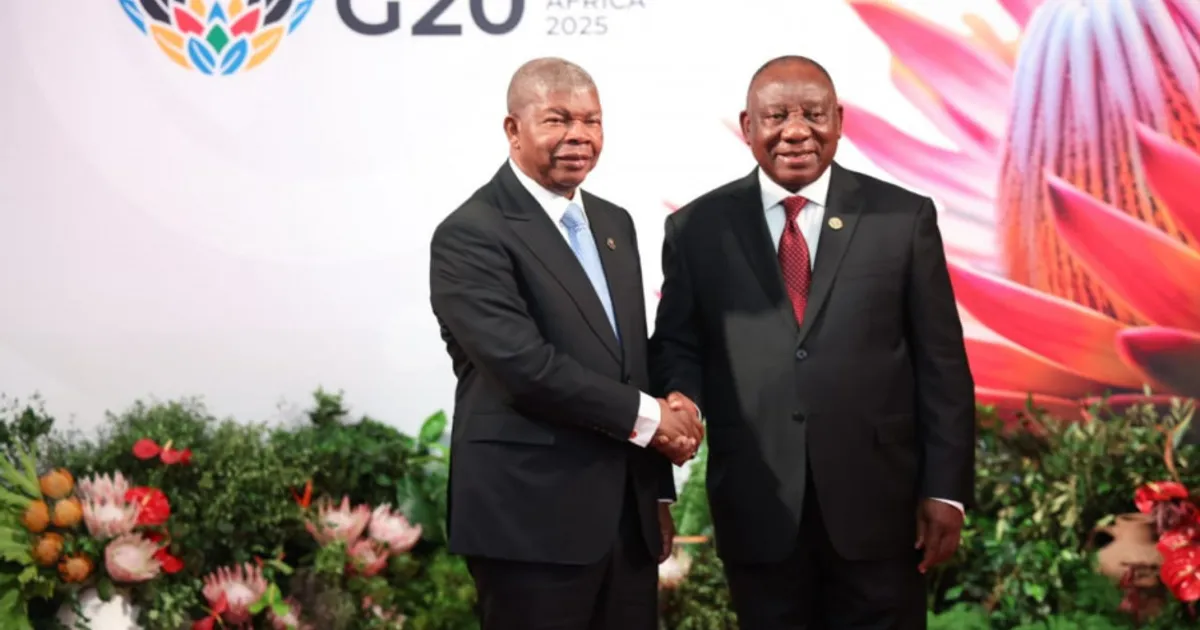 Presidente João Lourenço recebido pelo homológo da África do Sul