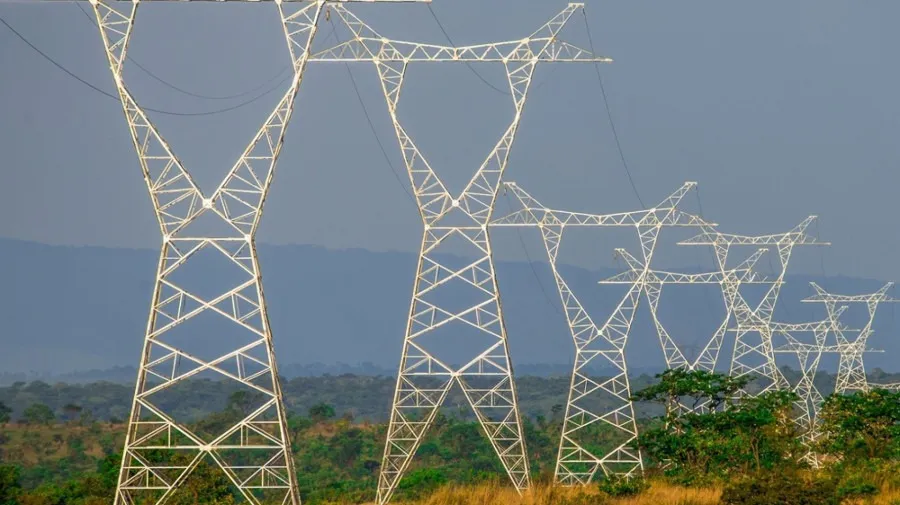 Expansão da rede eléctrica vai beneficiar dez municípios em Malanje