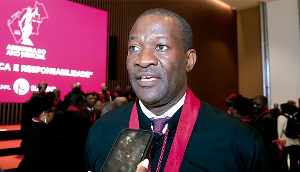 Bastonário da OAA propõe rotatividade na presidência do Tribunal Supremo