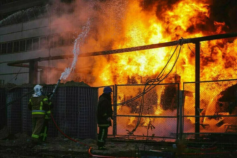 Incêndio num internato feminino no Quénia mata 17 estudantes