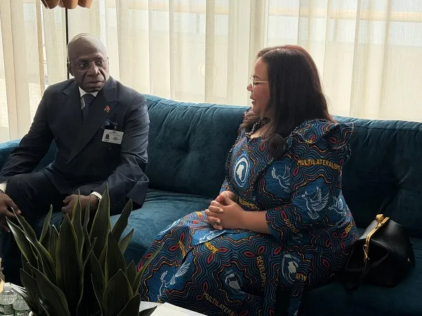 Téte António reuniu-se com homóloga da República Democrática do Congo