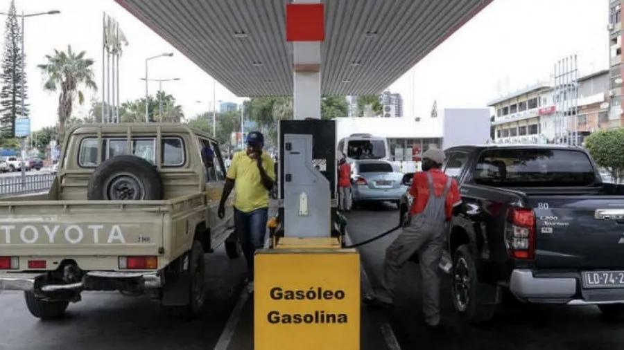 Preço do litro de gasóleo sobe e passa a custar 420 kwanzas
