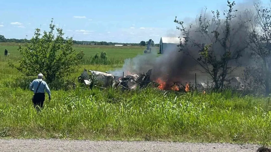 Queda de avião em Missouri provoca a morte de 12 pessoas