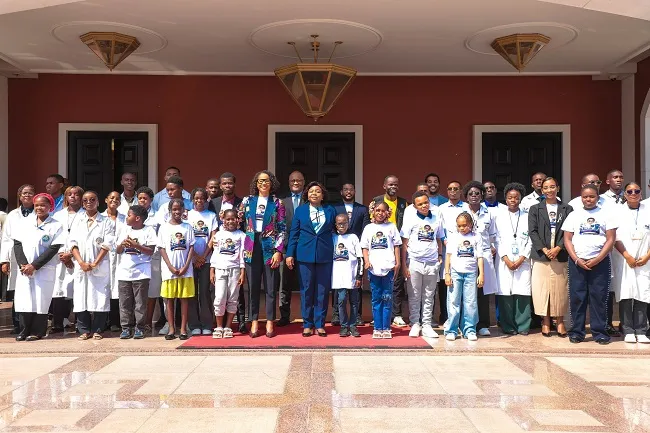 Esperança da Costa recebe crianças do projecto "Kandengues Cientistas"